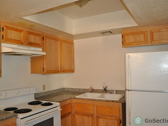 2nd image of 4419 Spencer St APT B