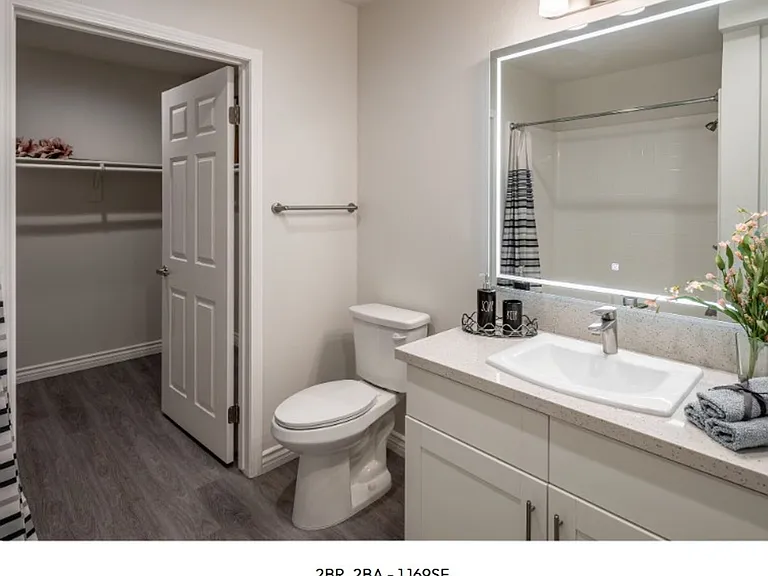 Centerpointe at Market Apartments - 3145 Market Street Riverside CA 92501 — Photo 65