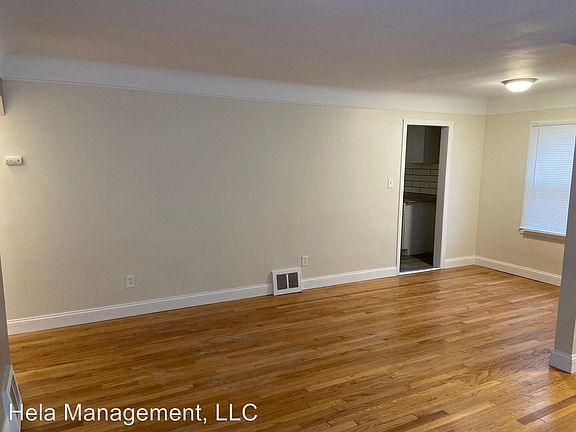 4th image of 8254 W Parkway St