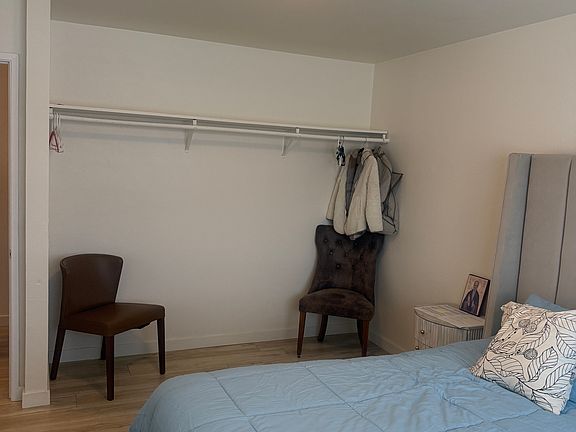 5th image of 8051 Berwyn Rd #2
