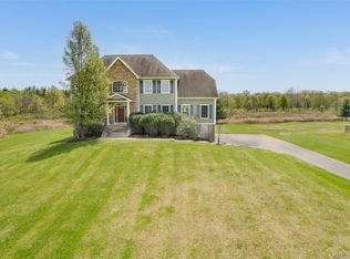 7 Viola Ct, Wappingers Falls, NY 12590