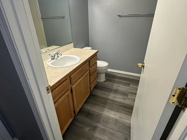 4502 Moline Ln — Photo 6
