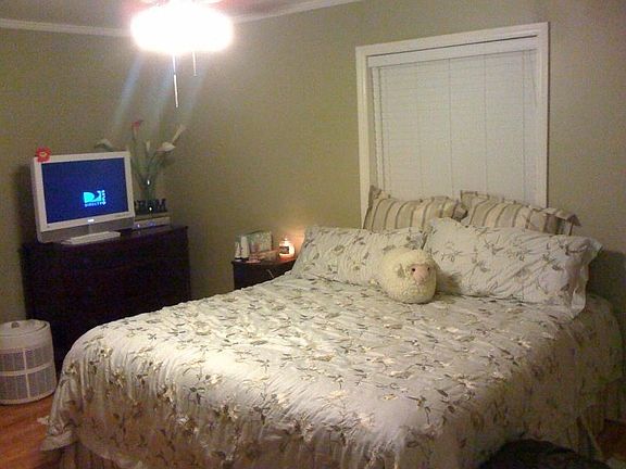 Large 17x13 Master Bedroom