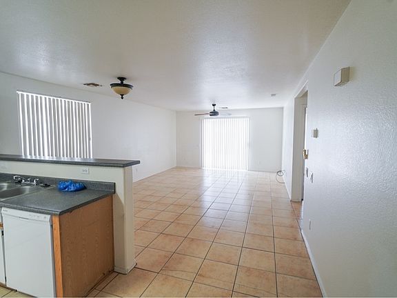 4th image of 2065 W 20th Ave