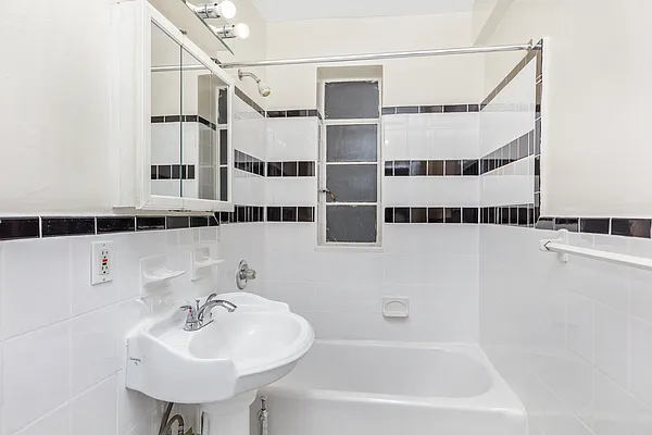 Rented by Corcoran | media 6