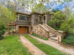 686 New Haw Creek Rd, Asheville, NC 28805