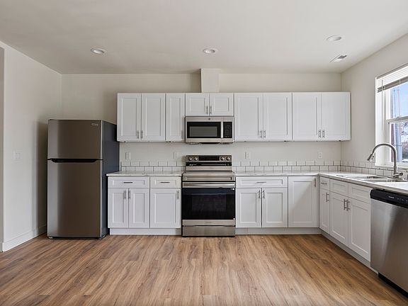 2nd image of 2617 W Marina Dr #2