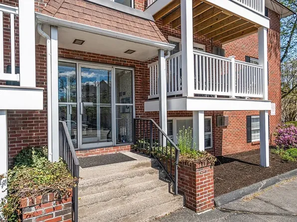 99 Pleasant St APT 1-2, Watertown, MA 02472