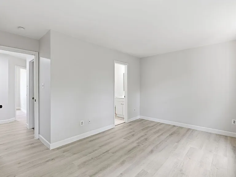 1921 Winslow Ct — Photo 16