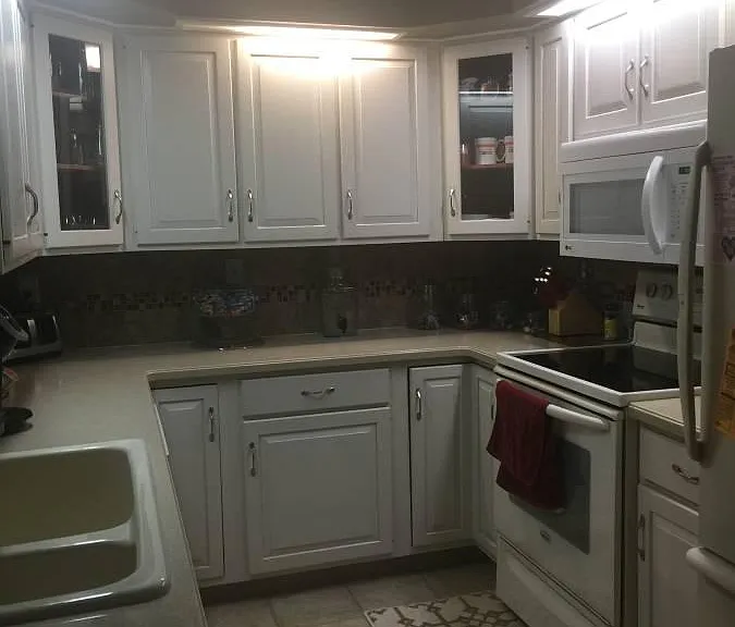 824 W Aaron Dr — Photo 17
