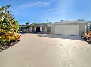 5800 Eagle Dr, Fort Pierce, FL 34951
