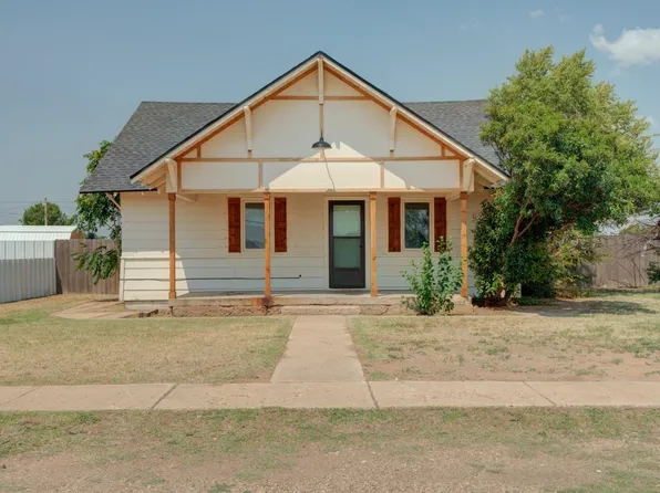 211 Avenue F, Abernathy, TX 79311