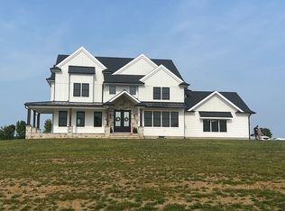 1 Orchard Dr, Cream Ridge, NJ 08514