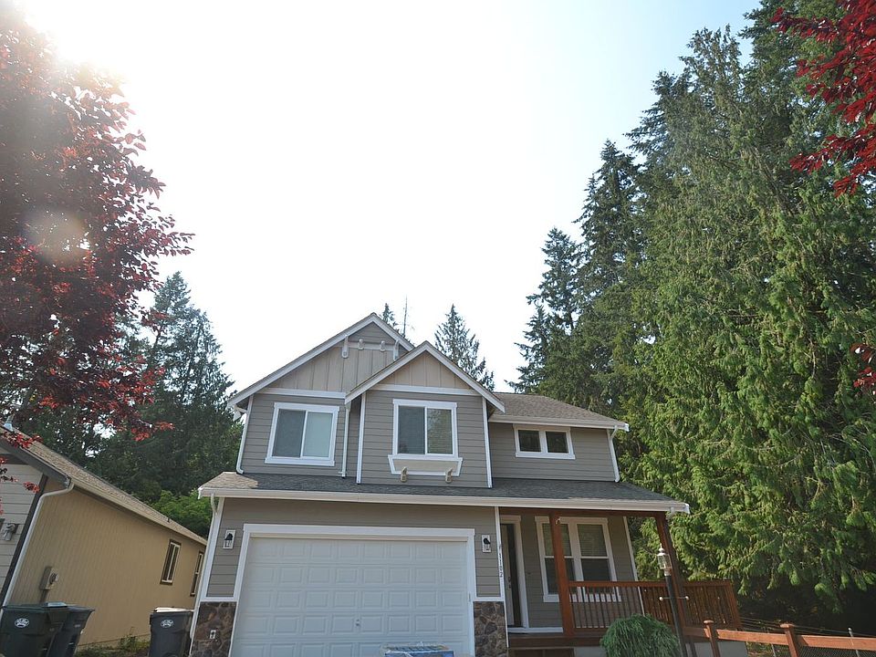 1st image of 1102 180th St E