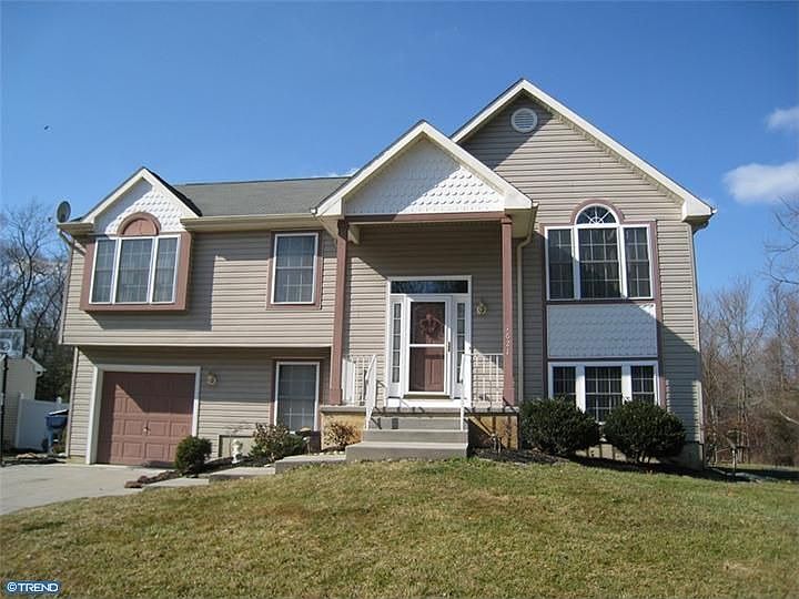 1st image of 1621 Briarwood Dr