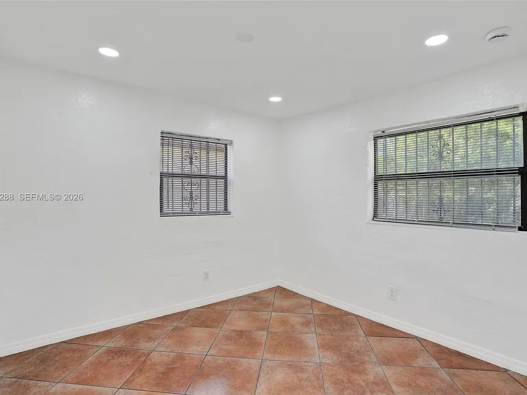 10366 SW 172nd St — Photo 23