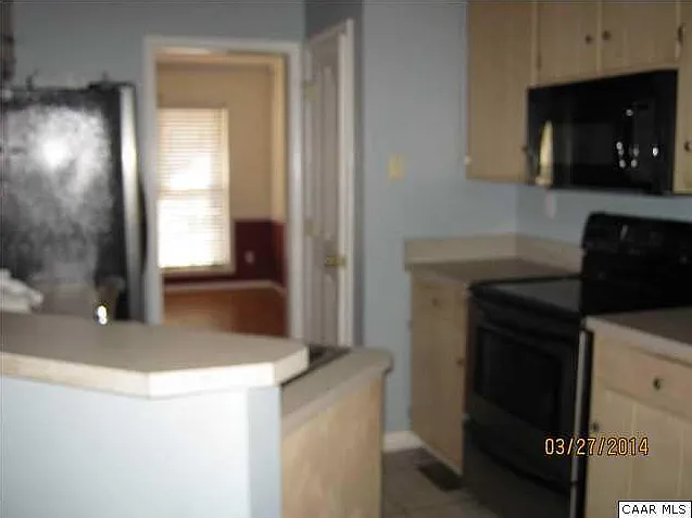 645 Jefferson Dr — Photo 3