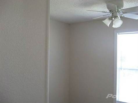 500guest bedroom