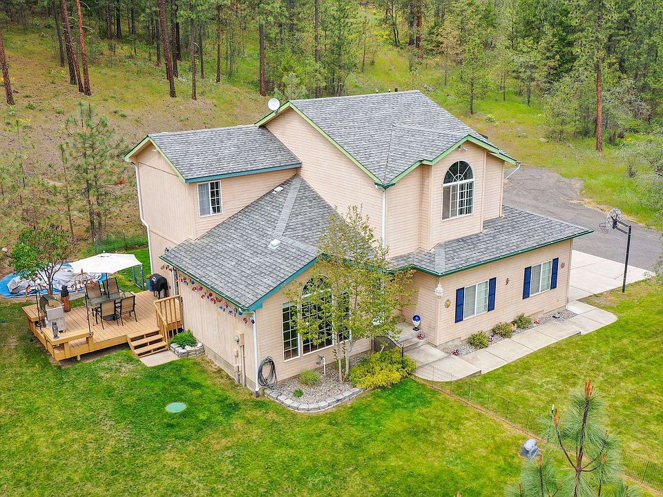 2nd image of 19109 N South Bank Rd