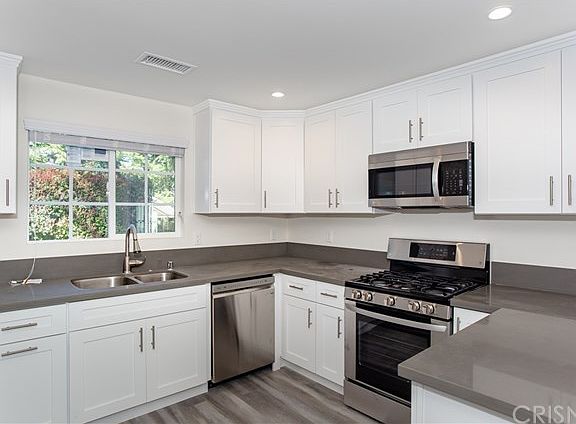 5th image of 23037 Canzonet St