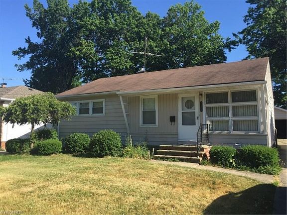 2nd image of 31004 Royalview Dr