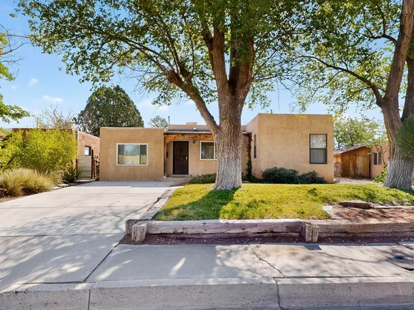 1322 Columbia Dr NE, Albuquerque, NM 87106