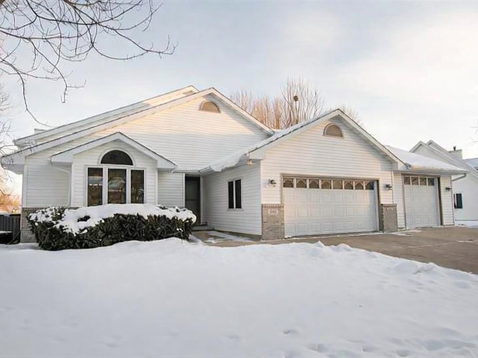 1st image of 212 Yarrow Hill Dr