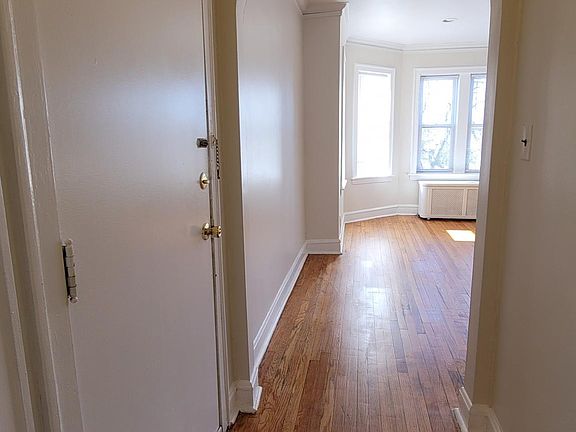 2nd image of 10629 S Calumet Ave Floor 3