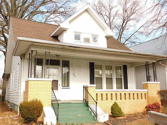 3rd image of 614 E Chandler Ave