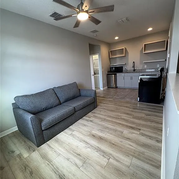 16042 Micelli Dr — Photo 7