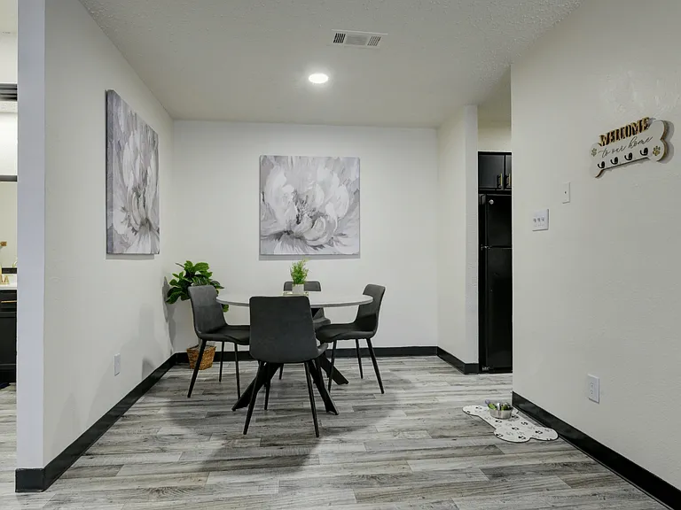 Ranch at 1856 Apartments — Photo 7