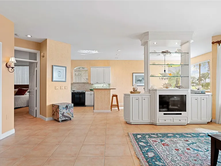 4781 S Newport Island Dr — Photo 3