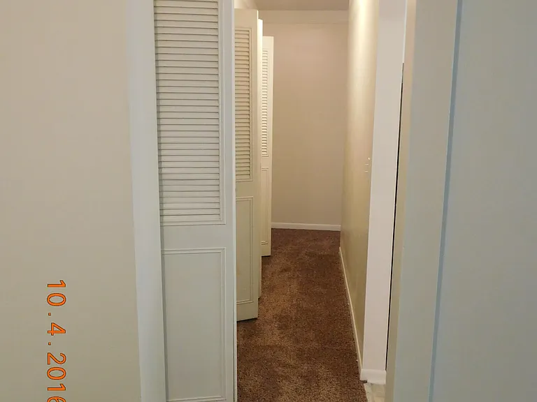 444 Fox Hills Dr N #7 — Photo 18
