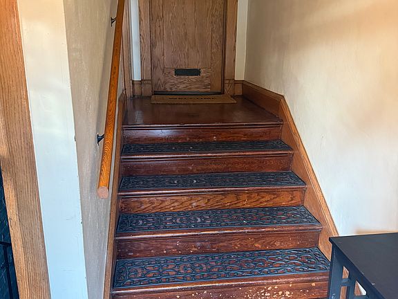 2nd image of 1259 N Prairie St APT 2