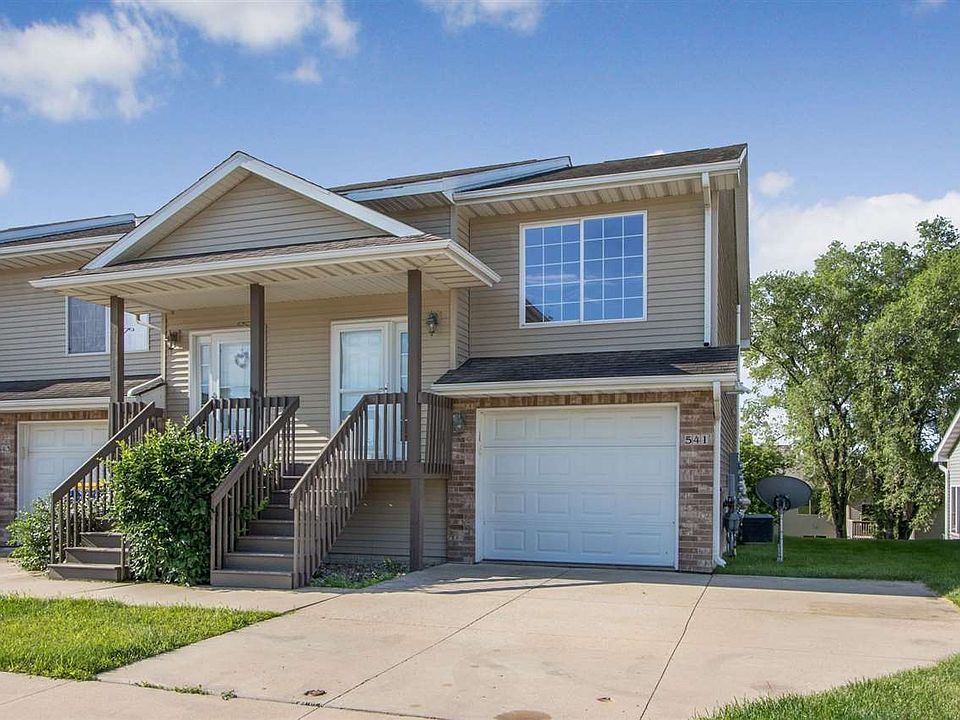 1st image of 541 E Goldfinch Dr