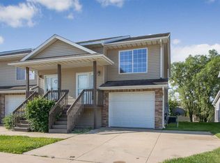 541 E Goldfinch Dr, Tiffin, IA 52340