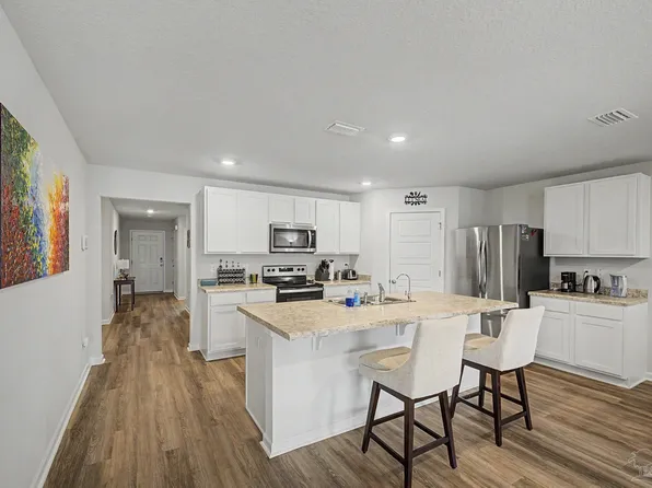 5976 Laurel Oak Dr, Pensacola, FL 32526