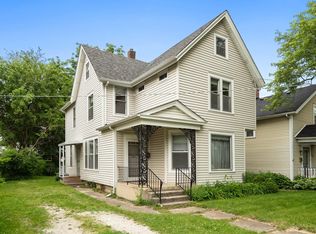 75 S May St, Aurora, IL 60506