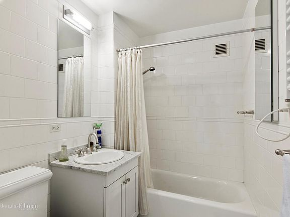 5th image of 425 5th Ave APT 21F