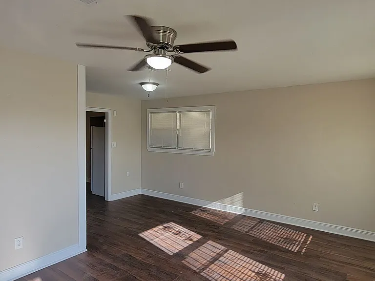 4541 Bonita Dr — Photo 3