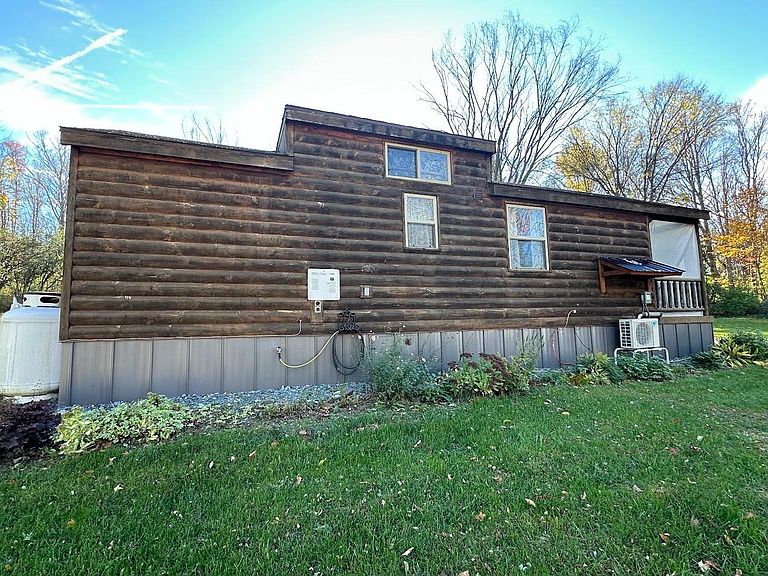 Listing photo 5