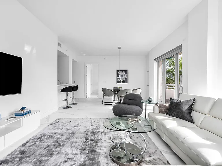 155 E Boca Raton Rd #303 — Photo 5