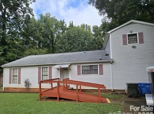 10100 Cromarty Ln, Mint Hill, NC 28227