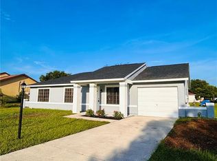 318 Oak Track Dr, Ocala, FL 34472