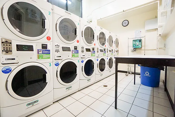 Rented by City Connections Realty | media 15