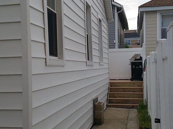 4th image of 169 Beach 91st St #A