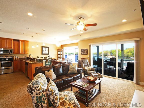 5th image of 647 Wilbus Dr