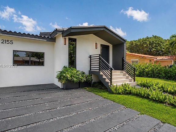 5th image of 2155 SW 25th Ter
