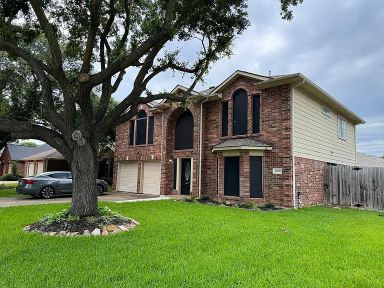 19210 Misty Cove Dr — Photo 3