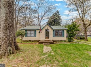 97 S Pine St, Trion, GA 30753